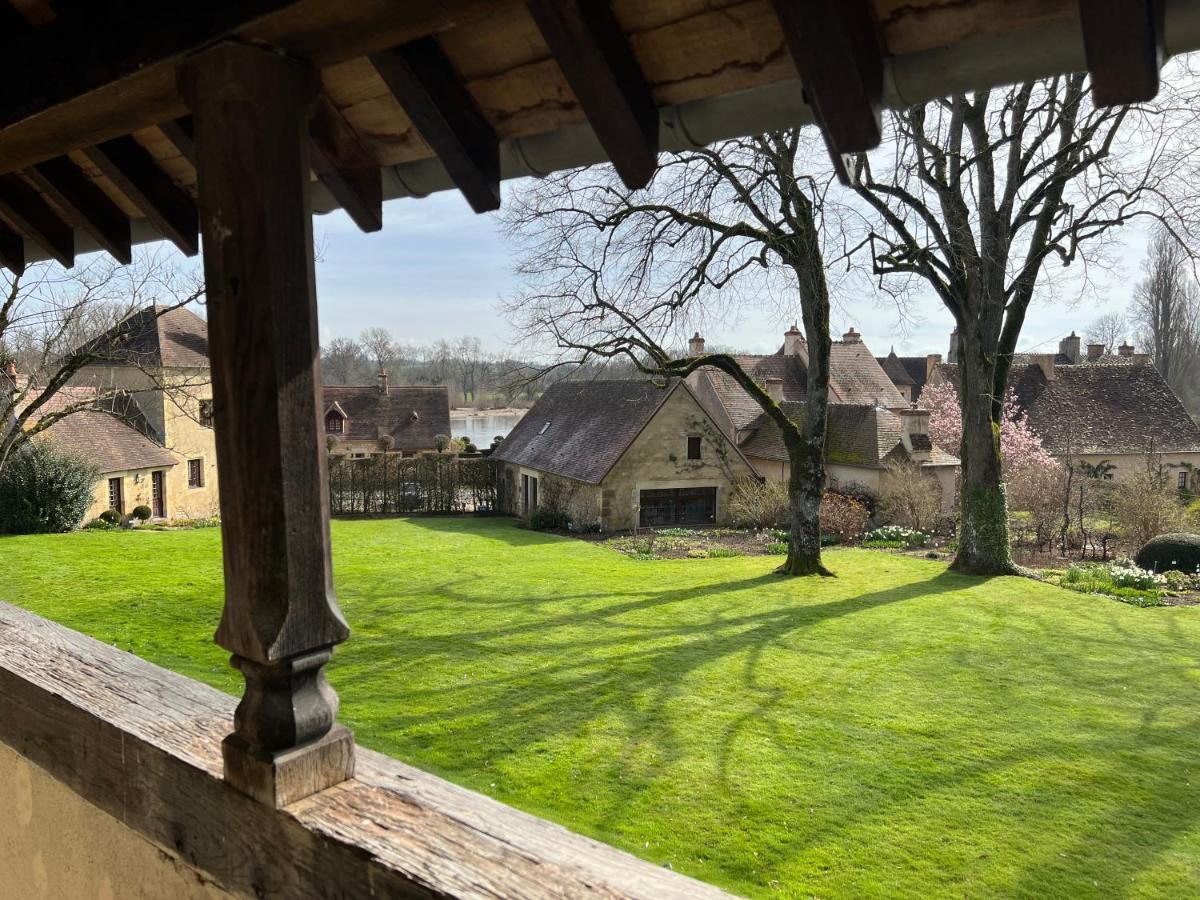 La Maison De La Tour Apremont-sur-Allier ภายนอก รูปภาพ